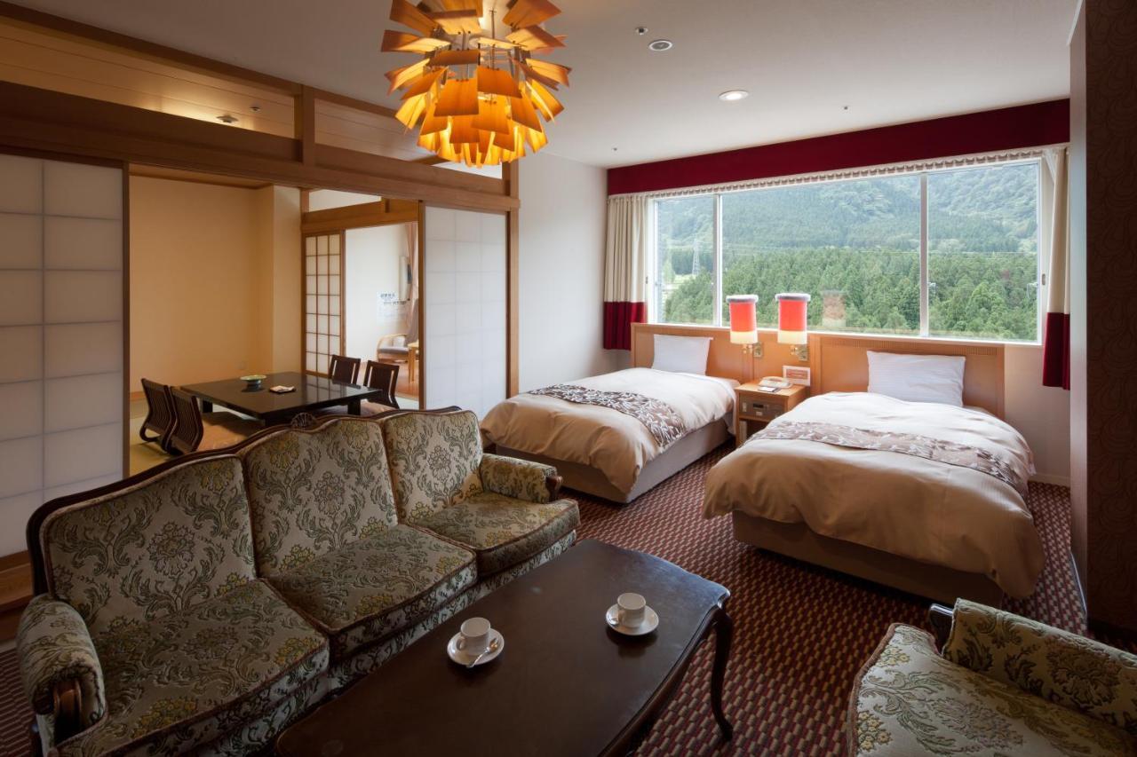 Hotel Morinokaze Tateyama‎ Toyama Station Buitenkant foto